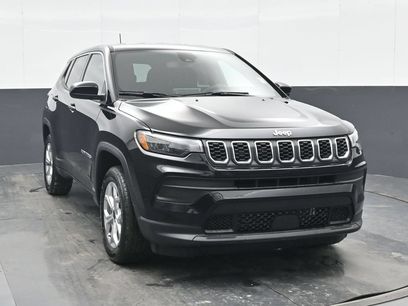 Used 2025 Jeep Compass Sport w/ Mopar Graphics Package