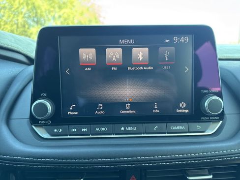 Used 2021 Nissan Rogue SL image 16