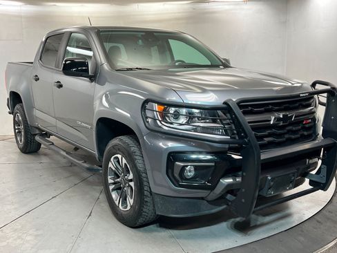 Used 2021 Chevrolet Colorado Z71 w/ Safety Package AWD/4WD image 8