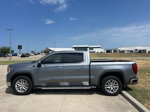 Used 2021 GMC Sierra 1500 SLT AWD/4WD image 3