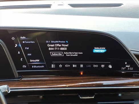 Used 2021 Cadillac Escalade Luxury image 8