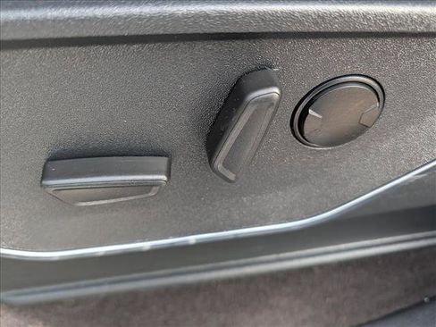 Used 2022 Ford F150 Lariat w/ Equipment Group 501A Mid image 27