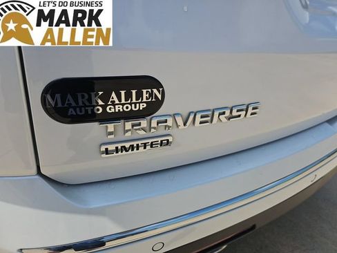 Used 2024 Chevrolet Traverse High Country FWD image 31