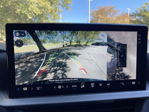 Used 2025 Ford Explorer ST-Line w/ Premium Package image 14