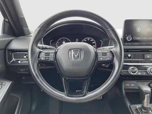 Used 2025 Honda Civic Sport image 6