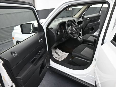 Used 2015 Jeep Patriot Sport w/ Power Value Group image 37