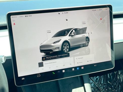 Used 2024 Tesla Model Y Long Range AWD/4WD image 15