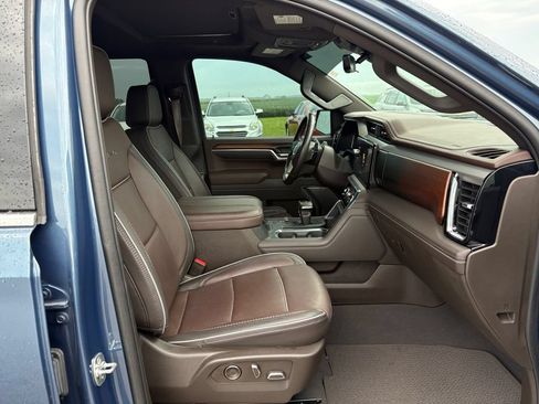Used 2025 GMC Sierra 1500 Denali AWD/4WD image 42