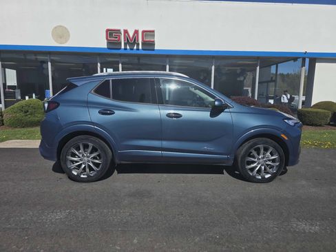 Used 2024 Buick Encore GX Avenir w/ Avenir Convenience Package AWD/4WD image 2