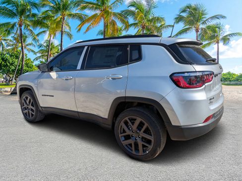 New 2026 Jeep Compass Latitude AWD/4WD image 5