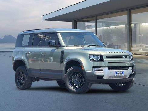 Used 2023 Land Rover Defender 110 S AWD/4WD image 2