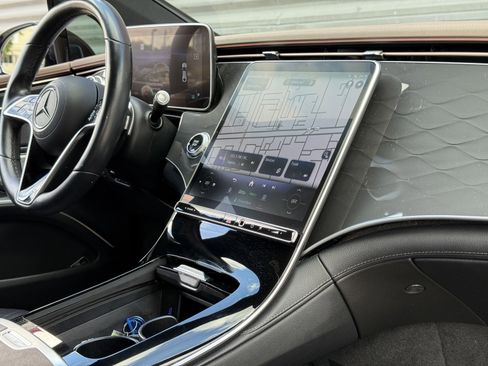 Used 2023 Mercedes-Benz EQS 450+ Sedan image 19