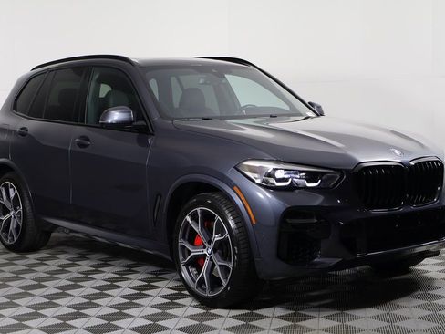 Used 2022 BMW X5 sDrive40i w/ M Sport Package image 3