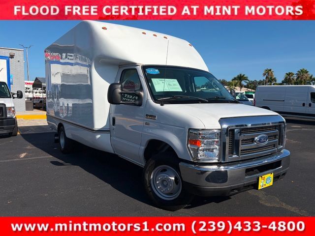 Used 2019 Ford E-350 and Econoline 350 Super Duty RWD image 4