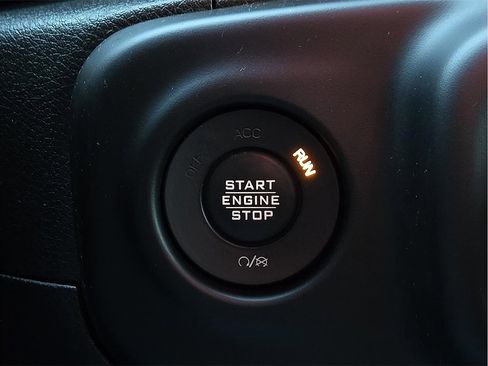 Used 2019 Jeep Wrangler Unlimited Sport S image 17