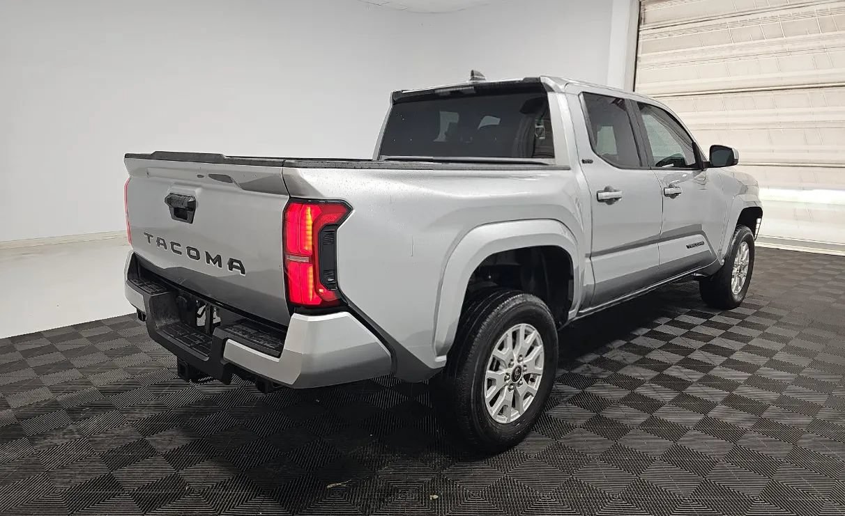 Used 2025 Toyota Tacoma SR5 RWD image 5