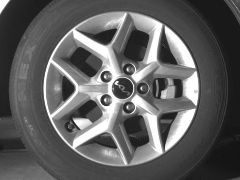 Used 2025 Kia Soul LX w/ LX Technology Package image 13