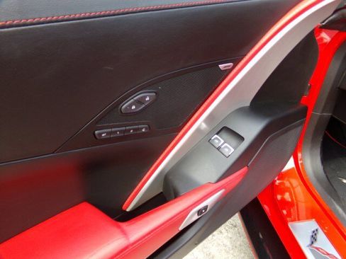 Used 2014 Chevrolet Corvette Stingray Convertible w/ 3LT Preferred Equipment Group RWD image 16