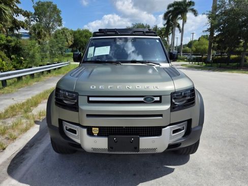 Used 2021 Land Rover Defender 90 First Edition AWD/4WD image 25