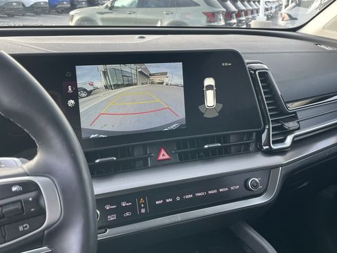 Used 2023 Kia Sportage EX image 16