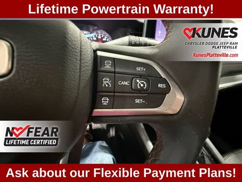 Used 2025 Jeep Compass Trailhawk AWD/4WD image 17