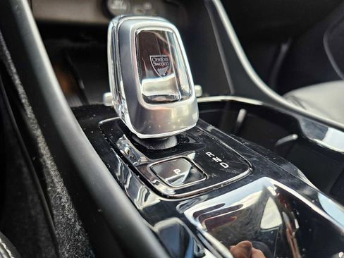 Certified 2023 Volvo XC40 B5 Plus w/ Driver Assist Package image 38