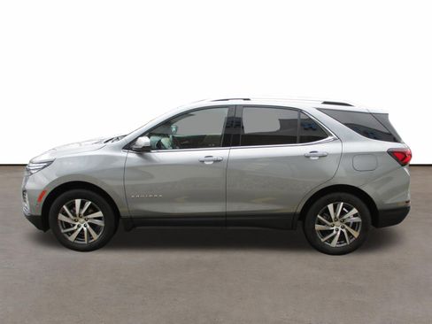Used 2023 Chevrolet Equinox Premier image 7