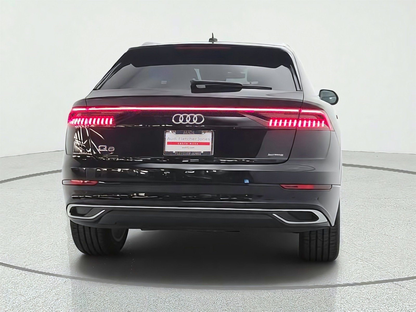 Used 2023 Audi Q8 Premium w/ Convenience Package AWD/4WD image 6