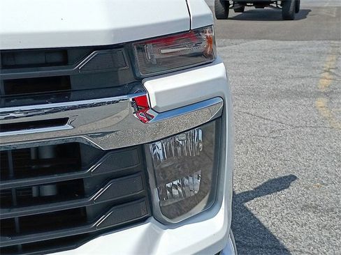 Certified 2024 Chevrolet Silverado 2500 LT image 9