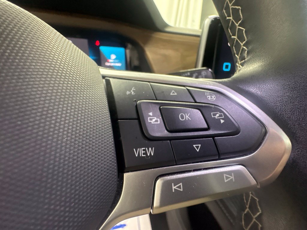 Used 2025 Volkswagen Atlas SE AWD/4WD image 25