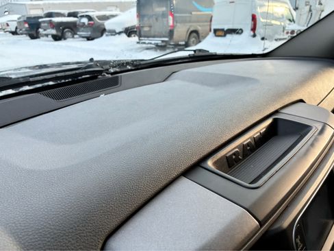 Used 2019 RAM 1500 Express w/ Express Value Package image 21