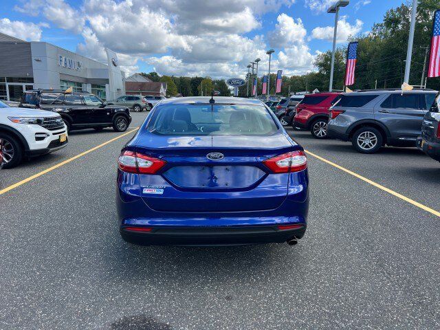 Used 2016 Ford Fusion S FWD image 4