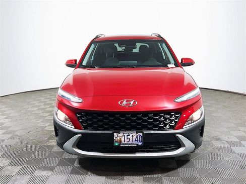 Used 2022 Hyundai Kona SEL w/ Convenience Package image 3