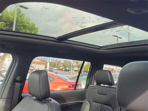 New 2025 Jeep Grand Cherokee L Limited image 32