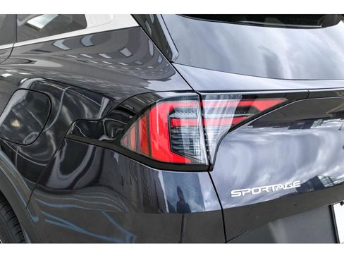 New 2026 Kia Sportage LX w/ LX Convenience Package image 10