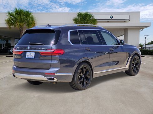 Used 2022 BMW X7 xDrive40i w/ Premium Package AWD/4WD image 4