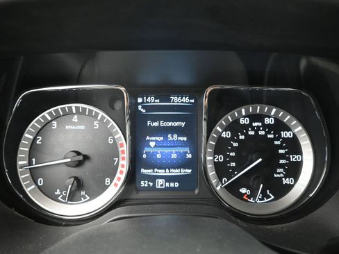 Used 2017 Nissan Titan Platinum Reserve image 20