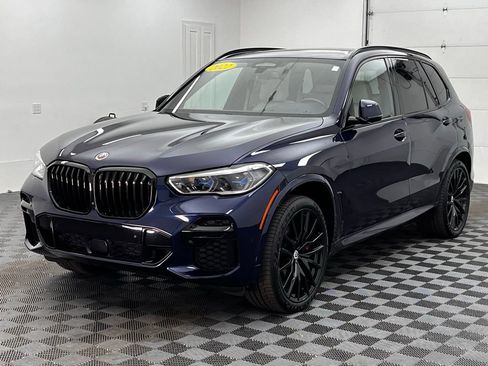 Used 2022 BMW X5 M50i w/ Executive Package AWD/4WD image 2