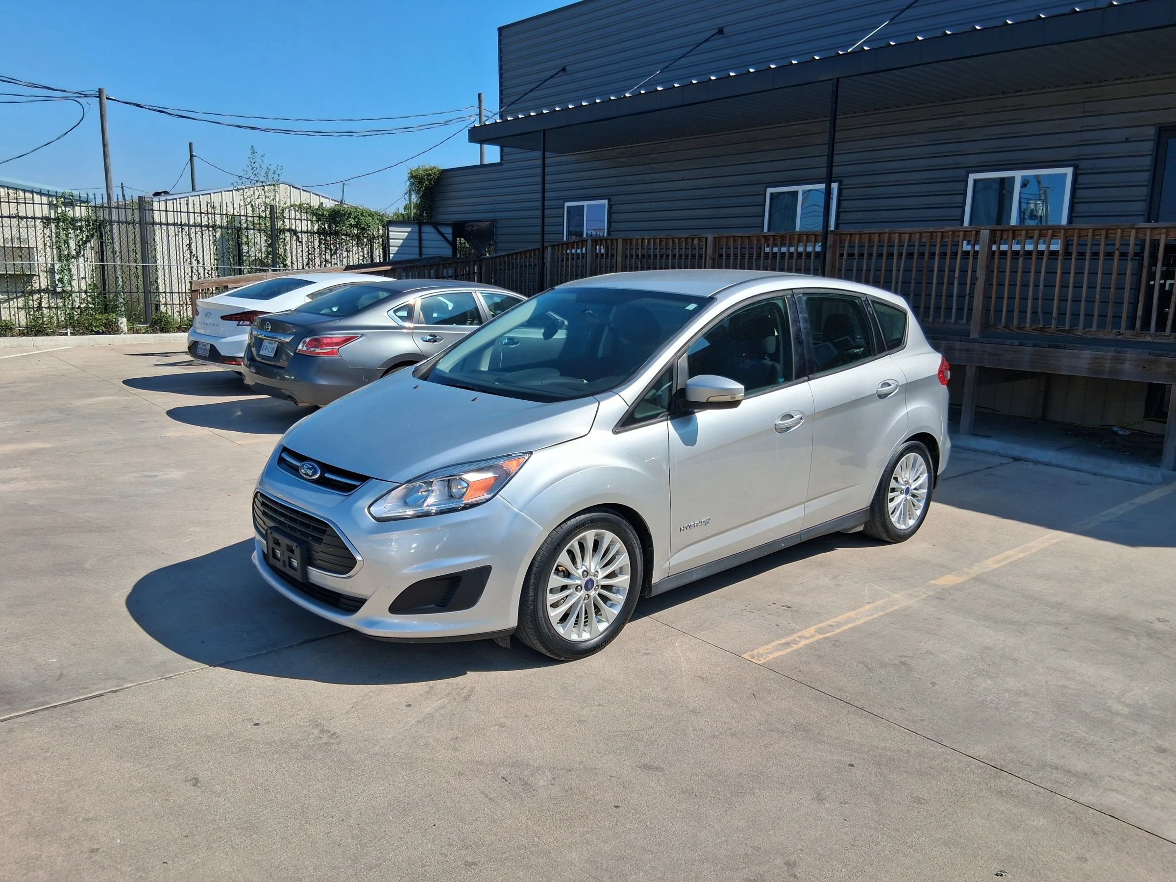 Used 2017 Ford C-MAX SE FWD image 1