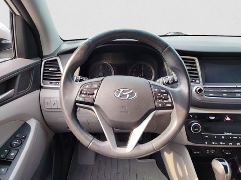 Used 2018 Hyundai Tucson Value w/ Cargo Package FWD image 15