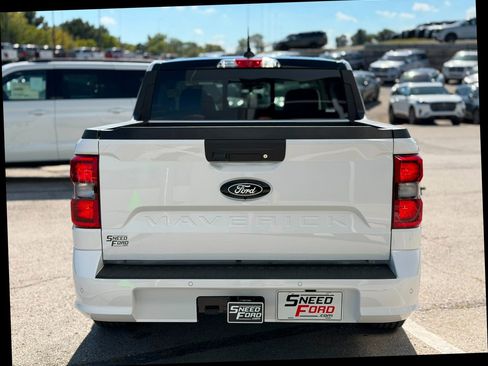 New 2025 Ford Maverick Lobo image 6