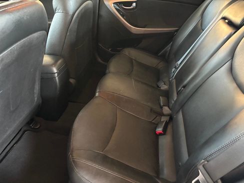 Used 2012 Hyundai Elantra Limited FWD image 17