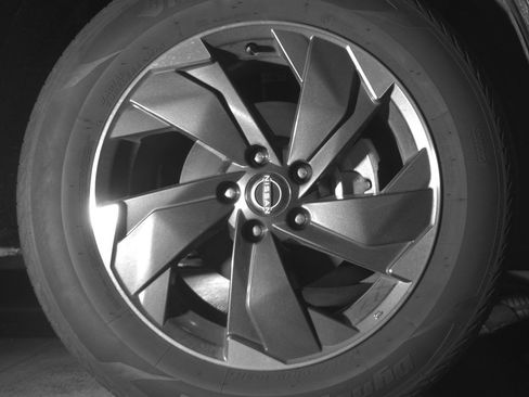 Used 2025 Nissan Rogue SV AWD/4WD image 13