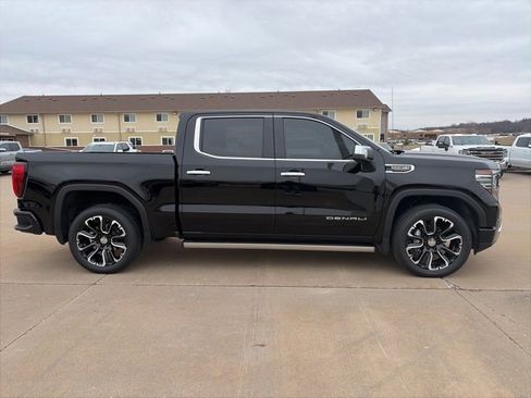 Used 2023 GMC Sierra 1500 Denali w/ Denali Reserve Package image 2