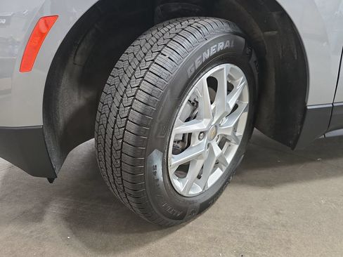 Used 2024 Chevrolet Equinox LT AWD/4WD image 32