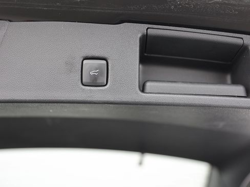 Used 2022 Ford Escape SEL w/ SEL Stealth AWD Package image 16