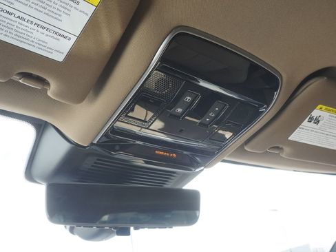 New 2026 Land Rover Range Rover SE image 16