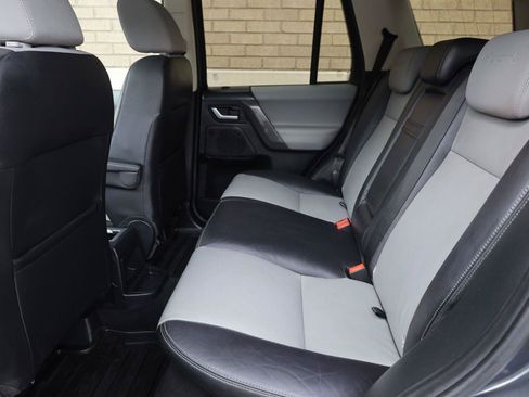 Used 2010 Land Rover LR2 HSE AWD/4WD image 23