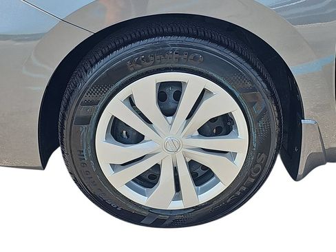 Used 2025 Nissan Versa S w/ Trunk Package FWD image 29
