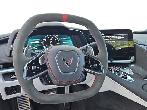 Used 2023 Chevrolet Corvette Stingray Premium Cpe image 17